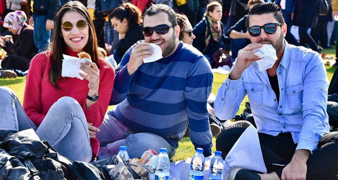 Binlerce İzmirli ''Boyoz Festivali''nde buluştu