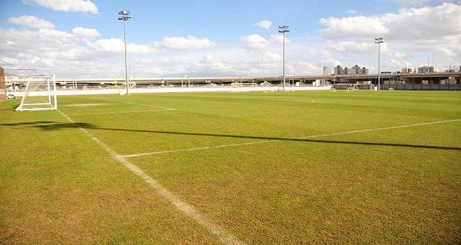 Borç nedeniyle sulama yapılamıyor, çimler sararıyor!..