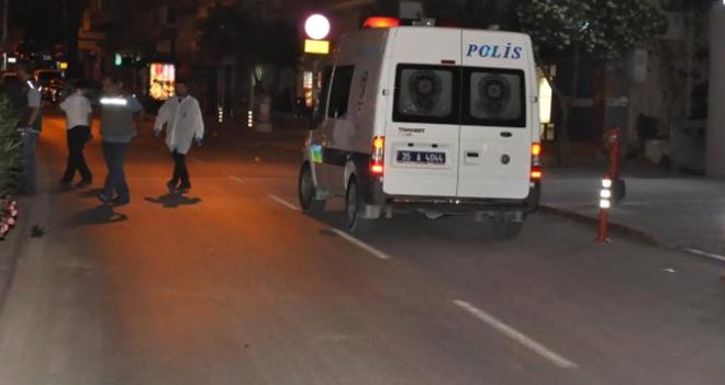 Bornova'da 2 ses bombası atıldı