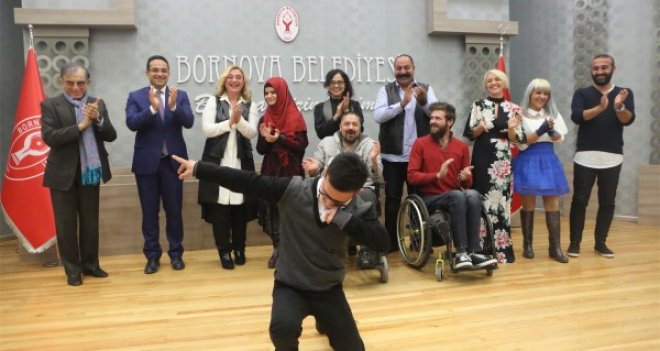 Bornova’da ''Adım Adım Işığa Giden Yol''