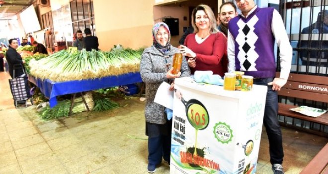 Bornova'da atık yağı getir hediyeyi götür...