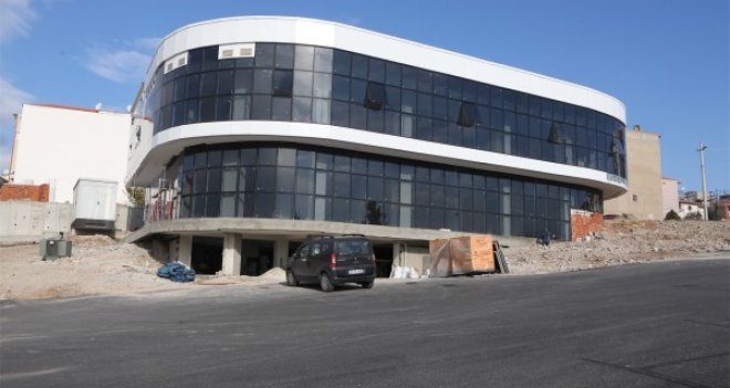 Bornova’ya üç kültür merkezi birden