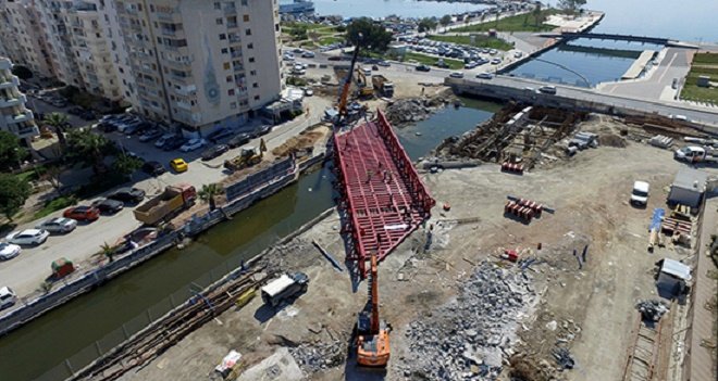 Bostanlı deresine tramvay köprüsü...