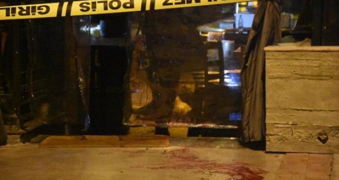 Bostanlı'da ünlü gece kulübüne saldırı: 1 Ölü, 2 yaralı...