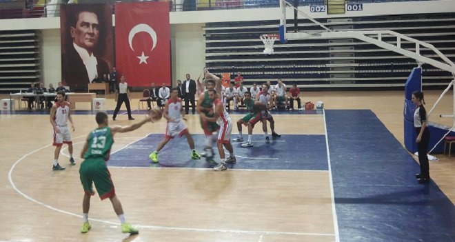 Bostanlıspor Batman Petrol'u ezdi geçti