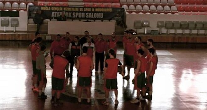 Bostanlıspor Muğla'da karanlıkta çalıştı...