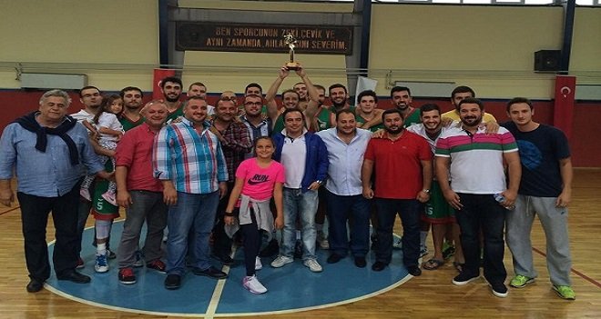 Bostanlıspor Legacy Ottoman Cup şampiyonu...