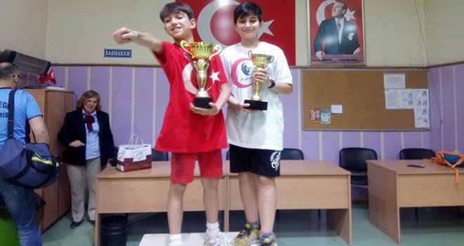 Bostanlıspor Masa Tenisinde şampiyon
