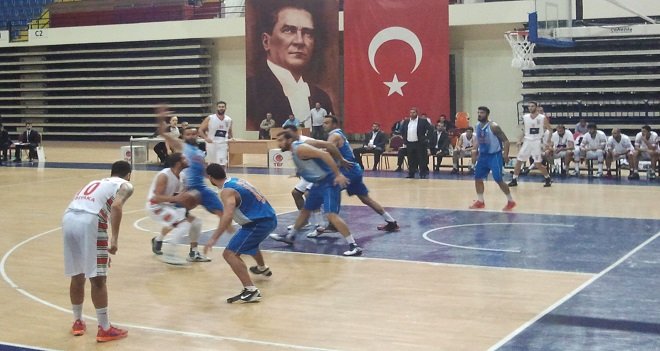 Bostanlıspor, Selçuklu Belediyespor engelini de aştı