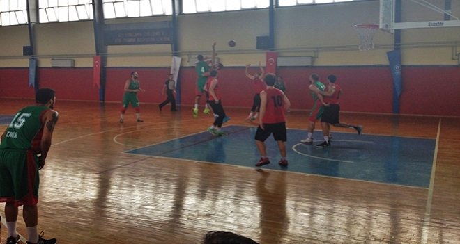 Bostanlıspor Trakya Üniversitesi'ne 24 fark yaptı