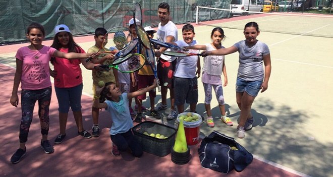 Bostanlıspor’dan Türkiye Eğitim Gönüllüleri Vakfı Çocuklarına yaz jesti…