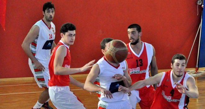 Bostanlıspor'u önce hakemler sonra son saniye üçlüğü vurdu!