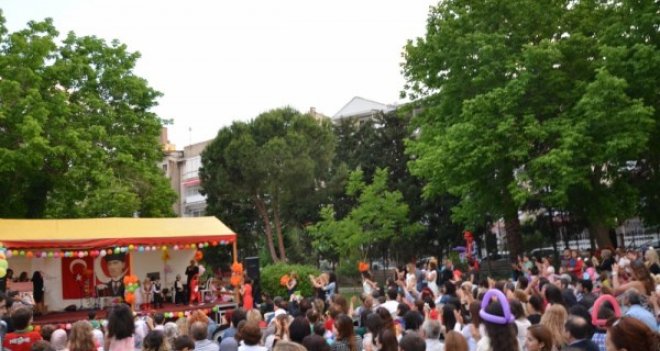 Bu yuvadan sevgi fışkırdı