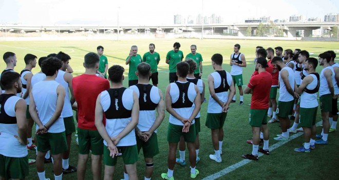 Karşıyaka kadroda eleme yapacak