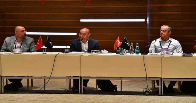 Başkan Soyer kültür üreticileriyle bir araya geldi