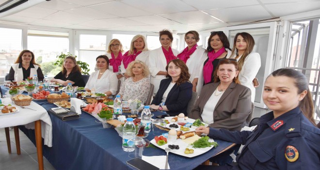 KAR-İŞKAD anneler gününü kutladı