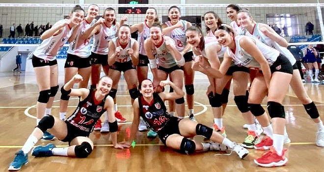 Karşıyaka filede Çanakkale’yi de yendi