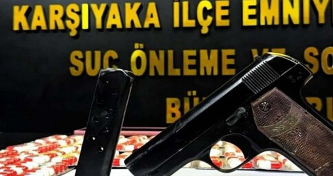 Karşıyaka'da uyuşturucu operasyonu: 2 tutuklama
