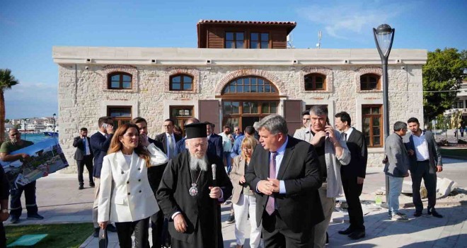 Çeşme’yi ziyaret eden Bartholomeos’tan Başkan Oran’a büyük övgü