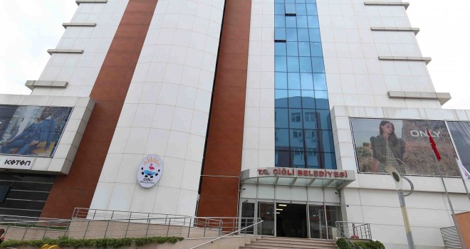 Çiğli’de dayanışma zincirinin son halkası: Taziye Paketi