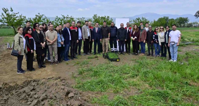 Kuşkonmaz fideleri İzmirli üreticilere teslim edildi