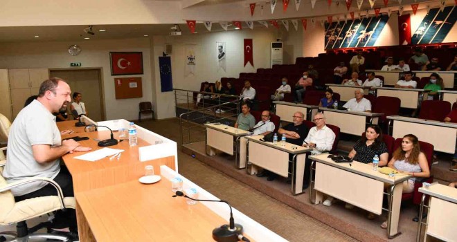 Başkan Gümrükçü şantiye şefleriyle buluştu