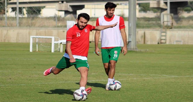 Karşıyaka, İstanbul'da galibiyet arıyor