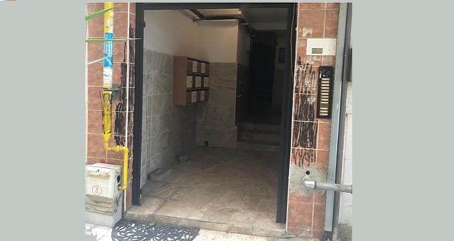 Pes doğrusu... Apartman Kapısını çaldılar!..