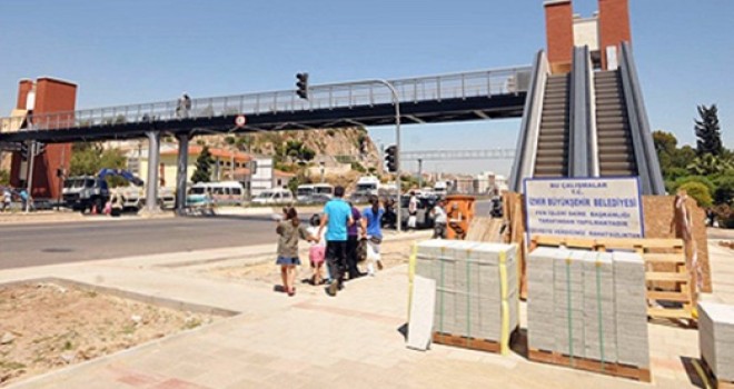 Latife Hanım Mahallesi'ne yaya üst geçidi yapılacak