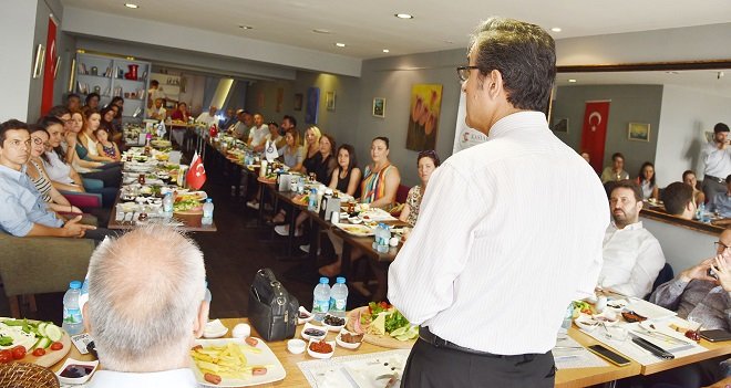 Çalışan Karşıyaka Projesi'nin sertifikaları dağıtıldı