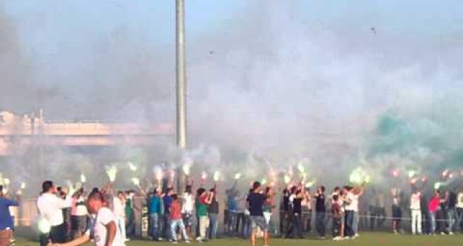 Çarşı, Kaf Kaf'a moral verecek