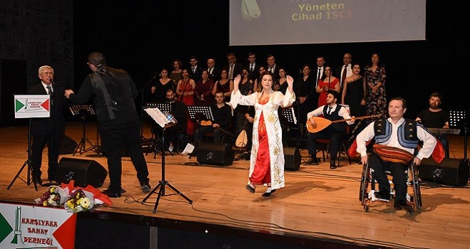 Türkülerle mest oldular…