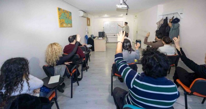 Akdeniz Dilleri Merkezi kültürlerarası köprü oluyor