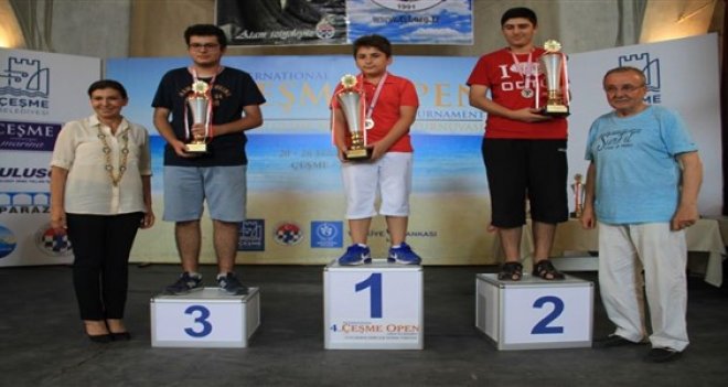 Çeşme Open Satranç Turnuvası sona erdi