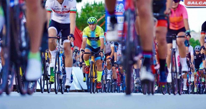 Pedallar çocuklar için döndü