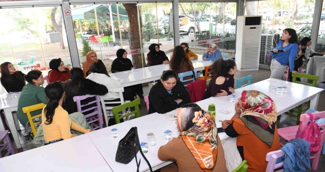 Bornova Belediyesi’nden toplumsal cinsiyet eşitliği eğitimi