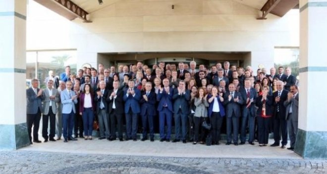 CHP İzmir'de "alkış" ile seçim start verdi