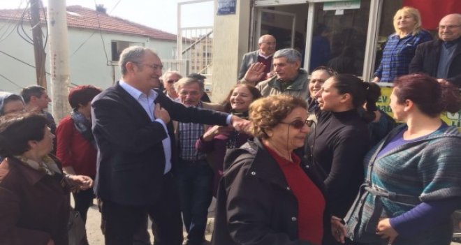 CHP'li Sertel Cumhuriyet Mahallesi'ndeydi...