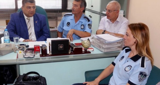 CHP'li Sındır, zabıtaların sorunlarını Meclis gündemine taşıyor