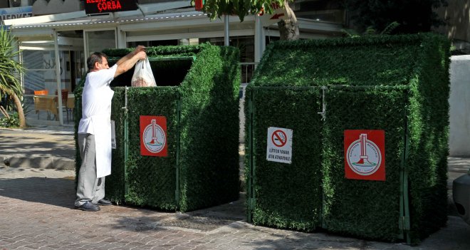 Çim kaplama çöp kutuları çok beğenildi