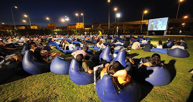 Çimde sinema keyfi başlıyor... Bu filmleri sakın kaçırmayın!