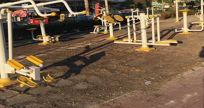 Çocuk oyuncakları ve yerler yenileniyor...