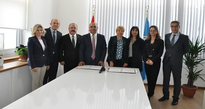 Çocuklar Toprakla Buluşuyor