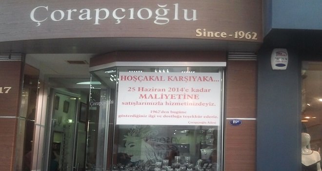 ÇORAPÇIOĞLU DA KARŞIYAKA ÇARŞI’YI TERK EDİYOR