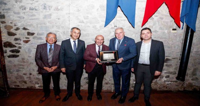 Soyer: Mavişehir’de deniz taşmasının önüne geçebildiğimizi gördük