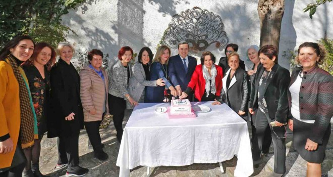 Konak Belediyesi’nin 32 müdürlüğü 16’sını kadın yönetiyor