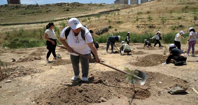 Peyzaj mimarlarından Karşıyaka’ya hatıra ormanı