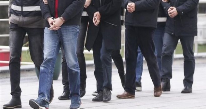 Karşıyaka ve Konak'ta dolandırıcılık yapan 10 kişi tutuklandı