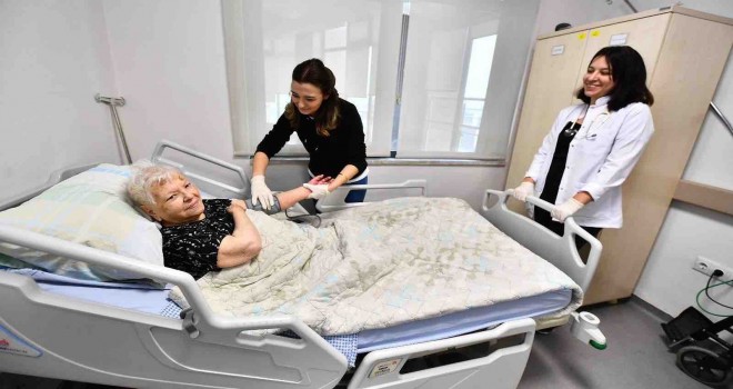 Zübeyde Hanım Huzurevi'nde herkes mutlu