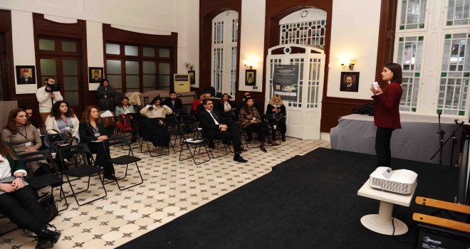 Karşıyaka bilimin rehberliğinde geleceğe hazırlanıyor